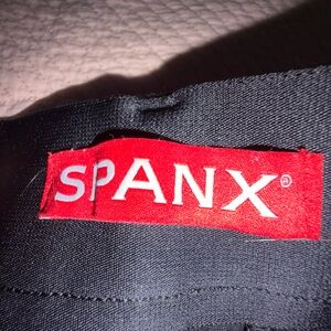 SPANX Elegant Black Pants Tailored Leg Seam Stretch Sz SP